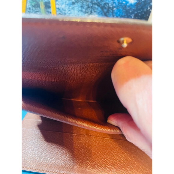 Louis Vuitton Monogram International Wallet Brown/Tan GUC - Picture 5 of 16